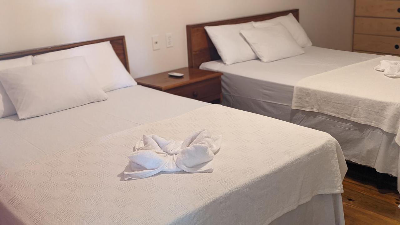 Coral View Beach Resort Utila Exterior photo