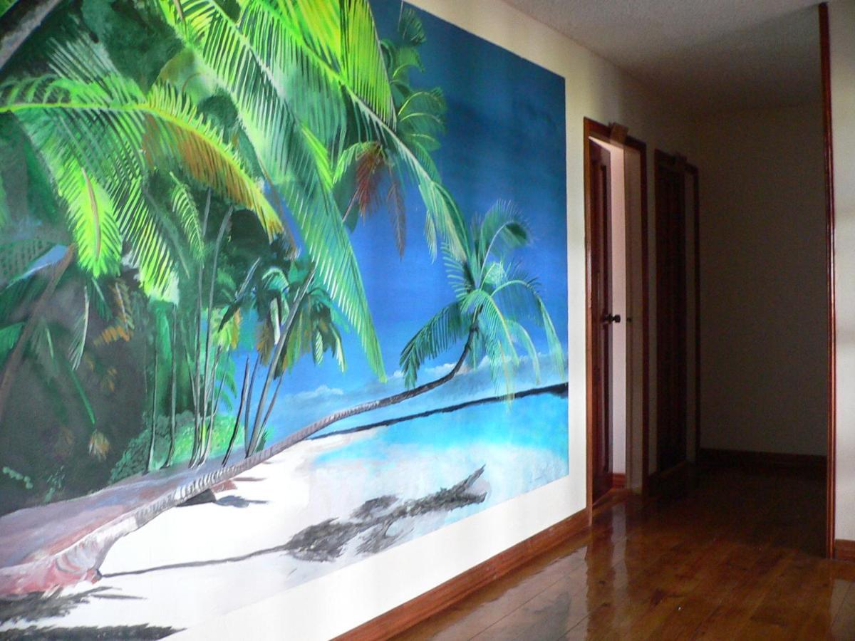 Coral View Beach Resort Utila Exterior photo